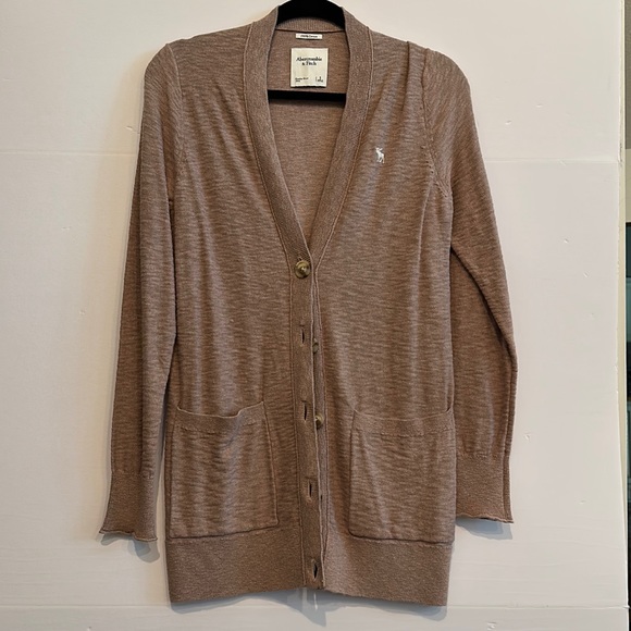 Abercrombie & Fitch. Small. - Picture 1 of 3